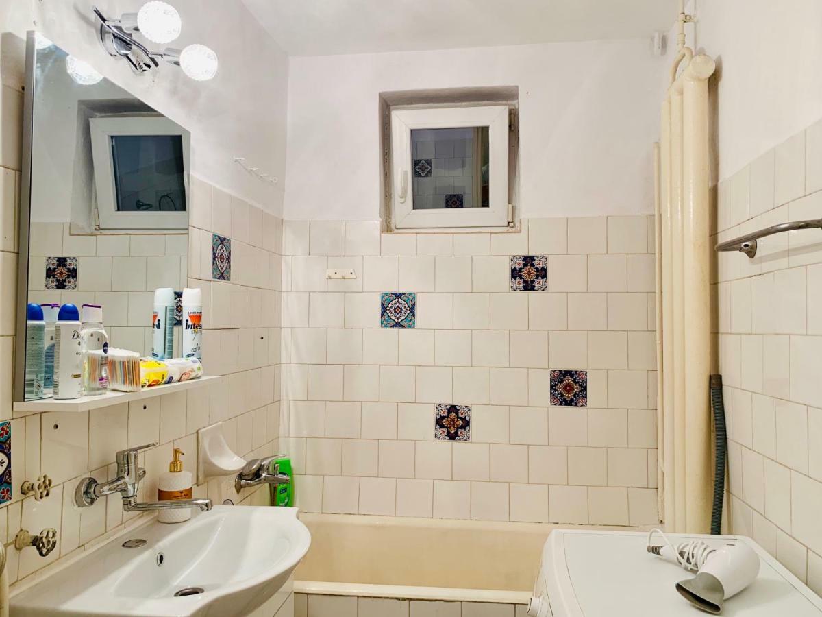 Ultracentral Apartment With All You Need: Wifi, Tv, Ac, Washer, Coffe Timisoara Ngoại thất bức ảnh